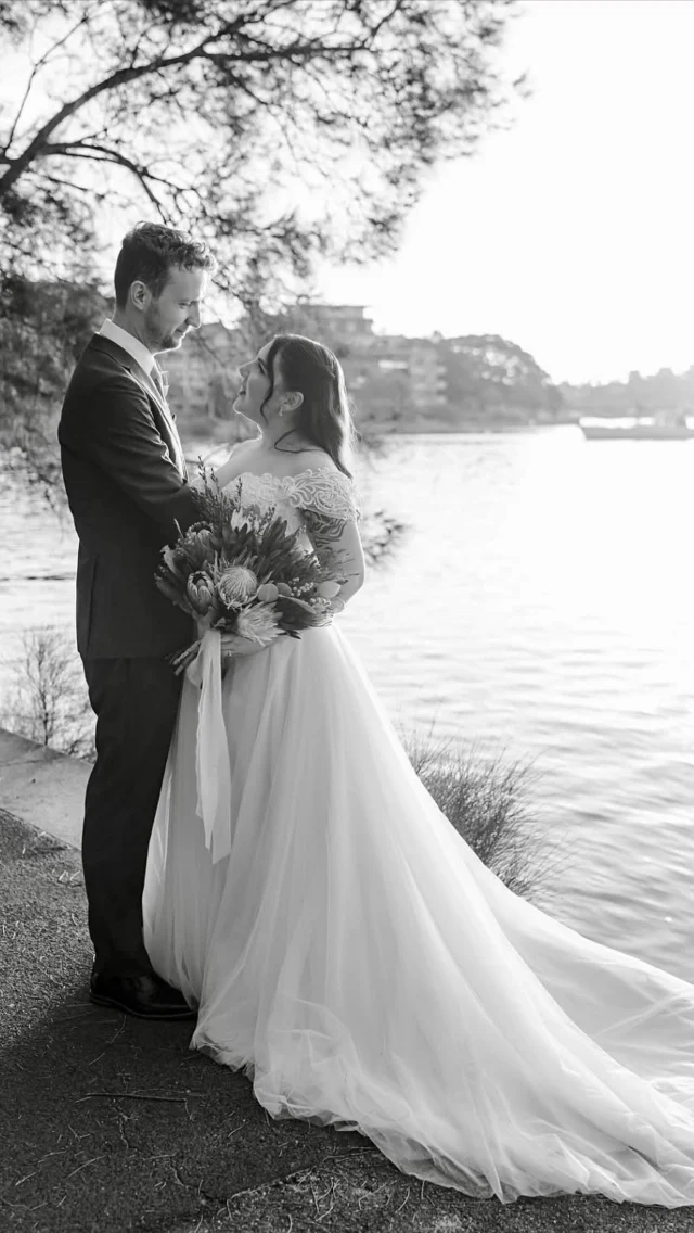Bridal Glam 🕊️💍👰🏻‍♀️ J A M I E If you’re a bride who loves soft,…
